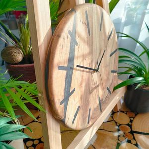 À PROPOS DE L'HORLOGE MURALE EPOXY MEILLEURE Qualité Horloge murale en résine époxy en bois fabriquée à la main Horloge murale en résine époxy Wholes - Product Image 2