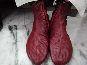 Calcetines Khuff de cuero de calidad superior Calcetines de cuero cálidos de color cereza para hombres y mujeres a precios al por mayor - Product Image 3