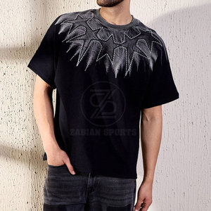 Les adultes portent un T-shirt 100% coton à séchage rapide, respirant et écologique avec broderie et conception personnalisée Service OEM pour hommes - Product Image 3