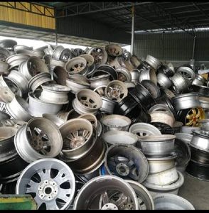 Débris de roue en alliage d'aluminium - Product Image 1