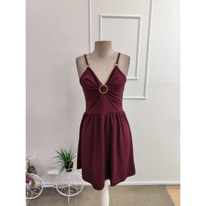 Vestido Corto de Crepé Brillante con Tirantes Finos y Escote Corazón con Detalle de Anillo para Mujer, 35074 - Borgoña - Product Image 4