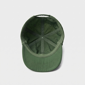 Casquette de baseball unisexe vert foncé à 6 panneaux, légère, en tissu imperméable, couleur unie, fermeture arrière réglable - Product Image 5