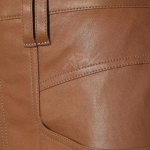 Pantalons en cuir sur mesure pour femmes, prix de gros, avec logo personnalisé, design unique - Product Image 6