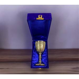 Nueva llegada cáliz de latón para copa de comunión cáliz de vino en relieve cáliz con caja, regalo de aniversario, regalo de cumpleaños - Product Image 3