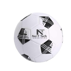 Tech Industries Ballon d'entraînement de football Matériau PU à des fins d'entraînement avec un design personnalisé et un logo personnalisé - Product Image 1
