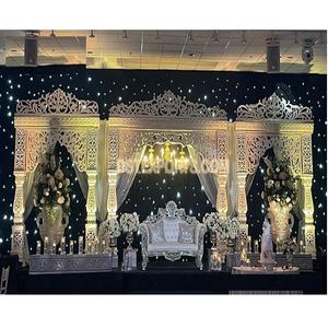 Bollwood-escenario de Noche de Recepción temática blanca, escenario de boda india glamurosa, pilar de bollwood, decoración de escenario de boda real - Product Image 1