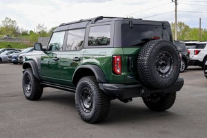 Diseñado para los Aventureros: Ford Bronco Everglades 2024 - Product Image 4