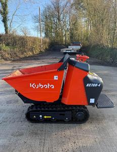 Envío Gratis: Mini Dumper de Orugas Kubota KC70VHD-4, Camión Volquete Diésel de 9.4 PS, Capacidad de Carga de 550 kg, Descarga a 1.35 m de Altura - Product Image 6