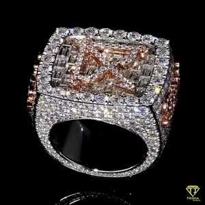 Trisha Jewels Bague initiale K personnalisée Plaqué or 14 carats Moissanite Diamant taille baguette Design Hip Hop Or rose Variantes en or blanc - Product Image 2