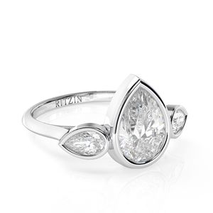 Anillo de Compromiso de Tres Piedras con Diamante Cultivado en Laboratorio/Moissanita Creada en Laboratorio, Corte Pera, para Mujer, Marca RITZIN - Product Image 5