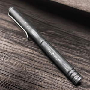 Bolígrafo de Acero de Damasco Personalizado con Varios Materiales, Bolígrafo de Acero de Damasco de Alta Calidad con Logotipo y Color Personalizados para Oficina - Product Image 1