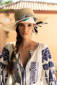 Vestido de mujer de Ucrania bordado con mangas largas, nuevo estilo, venta al por mayor - Product Image 3