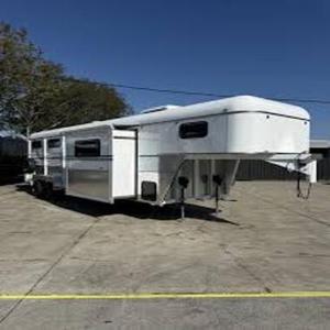 Customized 3 Horse Gooseneck Trailer with Windows Slant Load Horse <b>Float</b> For Sale - Product Image 1