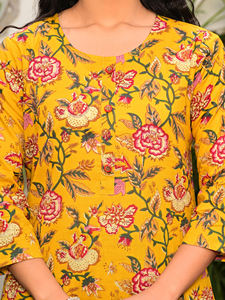 Salwar Kameez en coton imprimé floral jaune moutarde pour femmes, manches 3/4, style vintage, tenue ethnique décontractée pour les fêtes d'été, coupe régulière, mariage - Product Image 6