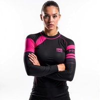Yüksek Kaliteli MMA BJJ Rash Guard, Sıkı Kesim, Uzun Ömürlü Süblimasyon Baskılı Ön Logolu, İki Kollu Versiyon (Kadınlar İçin)