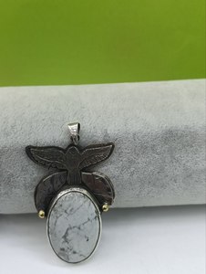 Collar Hecho a Mano con Colgante de Plata de Ley 925 y Turquesa, Diseño Animal, Águila, Lobo, León, Piedra Natural - Product Image 6