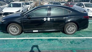 USATO 2025 Toyota Camry Hybrid Nera 2.5L (299 CV) 4 Cilindri Ibrida a Benzina Trazione Anteriore Cambio Automatico Guida a Sinistra - Product Image 5