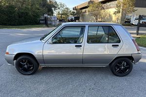 Renault Super 5 SR de 1989 d'occasion, sans réserve, conduite à gauche, version européenne, hayon, boîte manuelle 5 vitesses, États-Unis Titre - Product Image 3