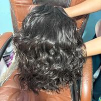 Perruque indienne de cheveux humains bruts ondulés 10A avec fermeture à lacet Perruques frontales en cheveux de bébé Fournisseur de gros non traités