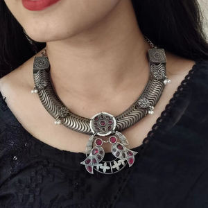 Collar de plata oxidada hecho a mano con piedra azul, diseño clásico ligero para uso étnico, joyería de moda, Mercado Mayorista - Product Image 6