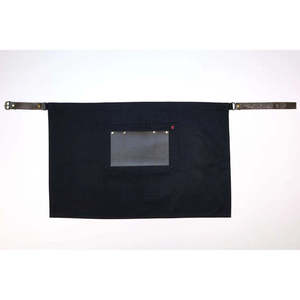 Delantal Corto de Mezclilla Negro Gretel para Uniformes de Restaurante y Bar - Product Image 2