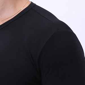 T-shirt à manches courtes 100% coton pour homme Conception OEM personnalisée Respirant Motif uni Bon prix pour la saison estivale unisexe grande taille - Product Image 5