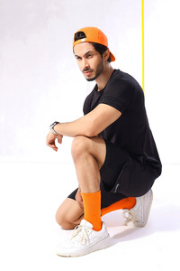 Short de gymnastique respirant et actif 2 en 1 pour hommes poches d'entraînement de piste de sport haute performance décontracté solide teint en plaine écologique - Product Image 3