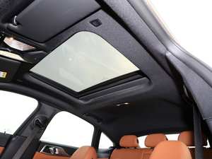 รถยนต์ไฟฟ้าหรูหราปี 2023 ชาร์จเร็ว ขายดี รถยนต์ไฟฟ้า I4 ระยะทางวิ่ง 201-300 กม. (NEDC) แบตเตอรี่ 50-70 กิโลวัตต์ชั่วโมง - Product Image 5