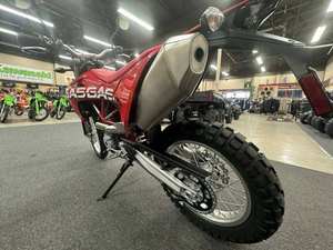 VENTES SUPER RAPIDES POUR LA NOUVELLE MOTO DE DUAL SPORT <span class=keywords><strong>GASGAS</strong></span> ES 700 2024 - Product Image 3