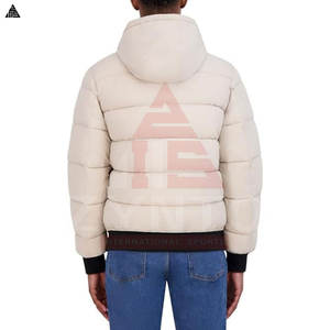 เสื้อแจ็คเก็ตบับเบิ้ลแบบมีฮู้ดสำหรับผู้ชาย  บุใยดาวน์  สำหรับฤดูหนาว  ผ้าไนลอนสีดำ  โลโก้สั่งทำได้  ขายส่ง  น้ำหนักเบา  ให้ความอบอุ่น  สำหรับกิจกรรมกลางแจ้ง - Product Image 2