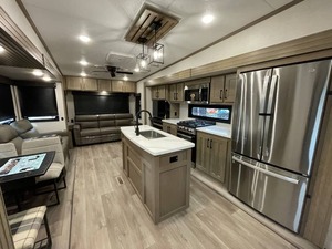Nueva caravana K-Z Rv D-u-r-a-n-g-o 333RLT 2025 - Product Image 2