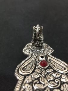 Bâtons d'encens en forme de poisson Ganesh en argent les plus vendus avec support en métal pour un usage religieux - Product Image 2