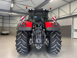 Tracteur Massey Ferguson 8740 S d'occasion en bon état. - Product Image 4