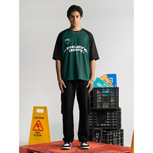 เสื้อกีฬาแขนยาวทรงแร็กแลน ผ้าเจอร์ซีย์คอตตอน 100% ระบายอากาศได้ดี พร้อมโลโก้ปัก สำหรับออกกำลังกายและสวมใส่ลำลอง - Product Image 1