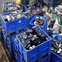 Nouvel arrivage de rebuts de batteries au plomb usagées de qualité supérieure pour voitures et camions, haute pureté (99%), 99% de teneur en Pb, provenance américaine