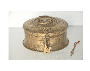 Boîte à chapati de cuisine en laiton écologique Table à manger Article de service Dernière conception Artisanat indien Artisanat naturel - Product Image 3