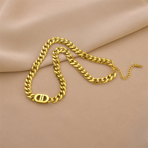 Collana Unisex Placcata Oro Stile Cubano con Ciondolo a D, Gioiello in Lega Stile Hip Hop per Uso Quotidiano - Product Image 4