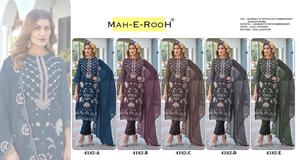 Costume pakistanais Georgette pour femme de créateur élégant avec détails Khatli fabriqués à la main et travail de séquence de broderie pour les fêtes - Product Image 3