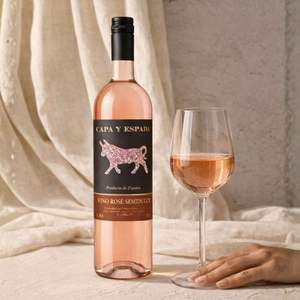 Capa y Espada - Vino Rosado Semiseco Garnacha Tempranillo 11% ABV, Vino Rosado Español 750ml - Product Image 2