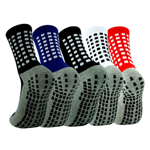 Calcetines de agarre de fútbol de Color personalizado 100% Material de algodón hombres deportes sobre la rodilla calcetines de agarre de fútbol al por mayor precio barato - Product Image 1