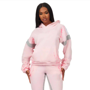 Chándal apilado de moda para mujer de fabricante personalizado OEM: suave y cómodo para usar durante todo el día - Product Image 1