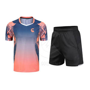 Uniforme DE TENIS 2025 superventas 100% poliéster de secado rápido transpirable con logotipo personalizado en la parte delantera - Product Image 1