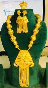 Collier femme cristal rouge classique accessoire de mode plaqué rhodium pour mariage ou fête exporté aux États-Unis France Royaume-Uni - Product Image 5