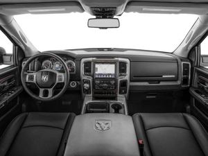Camionnette Laramise 2017 d'occasion, 1-500, transmission automatique - Product Image 2