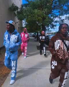 Ensemble survêtement homme personnalisé avec logo, sweat à capuche zippé et pantalon de survêtement, effet délavé à l'acide, broderie usée, pantalon de survêtement évasé et sweat à capuche - Product Image 4