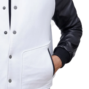 Chaqueta Lisa negra Premium de alta calidad para hombre con logotipo personalizado de fabricante OEM estilo universitario mangas de cuero cálidas bordado lana - Product Image 6