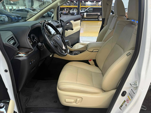 Alphard SUV Usada del 2024 en Venta - Interior Oscuro, Motor Turbo, Tracción en las Cuatro Ruedas, Asientos de Cuero - Product Image 3