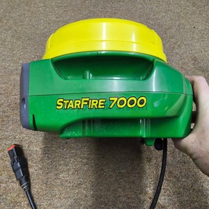 Tarifs de gros maintenant disponibles sur Starfire 7000 unités pour les entreprises qui achètent en volume et qui ont besoin de précision en agriculture - Product Image 1