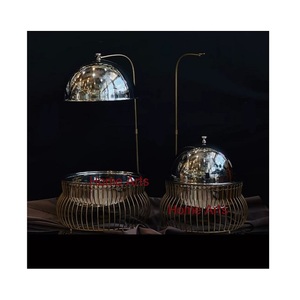 Plato de frotamiento de acero inoxidable y latón hecho a mano, plato de comida de diseño único para uso en fiestas de bodas - Product Image 2