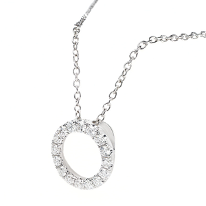 Pendentif circulaire classique en diamant dans un serti à griffes en or blanc 14 carats, diamants synthétiques cultivés en laboratoire, certifiés IGI, clarté VVS, couleur D - Product Image 4